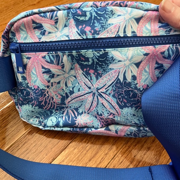 Simply Southern Belt Bag - Starfish Print in blue/pink, NWT - Picture 9 of 10